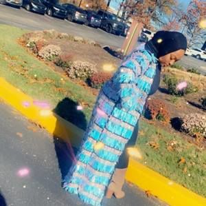 Meet your Posher, Aisha